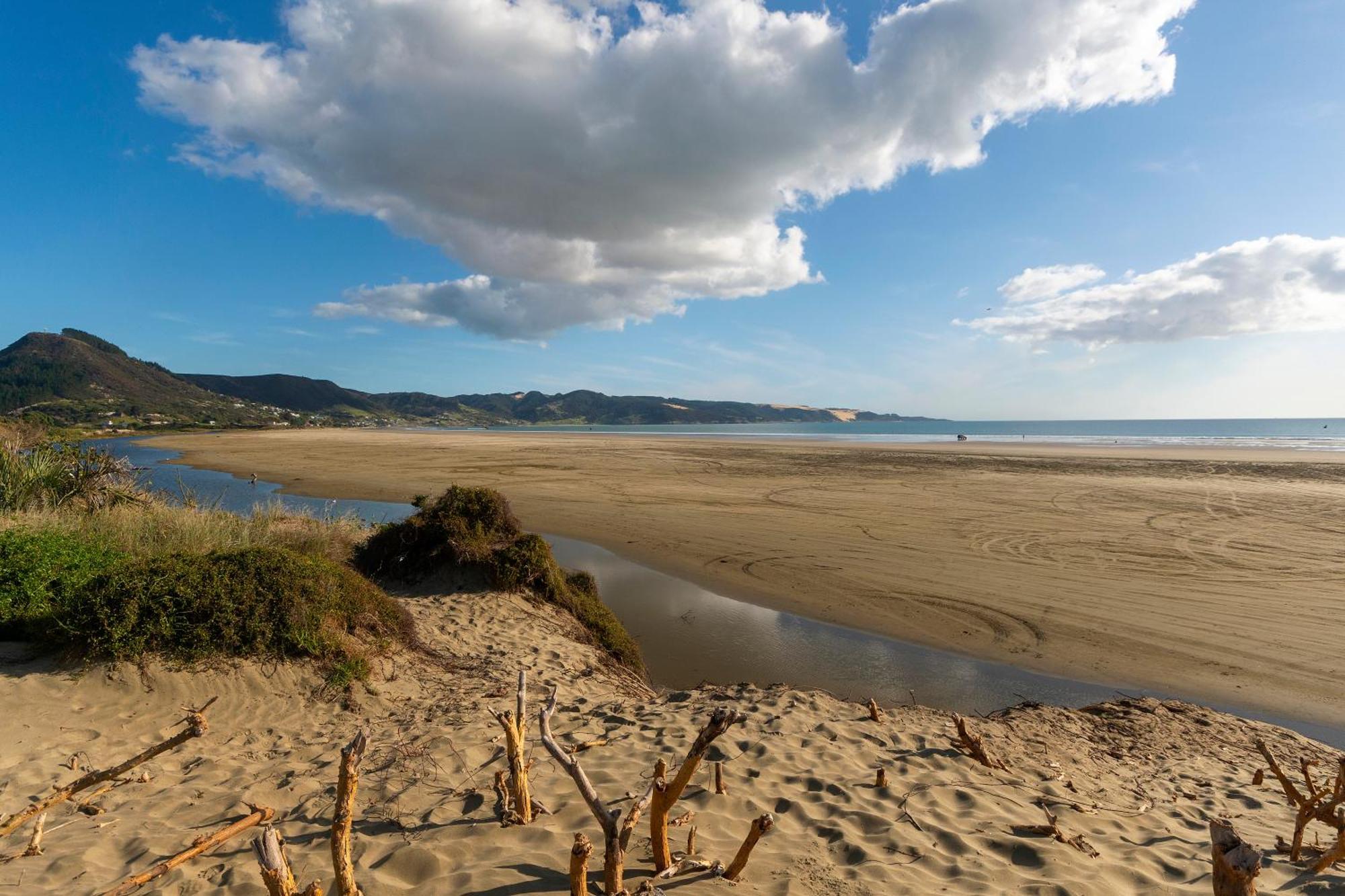 Ahiparadise - Ahipara Holiday Home ภายนอก รูปภาพ
